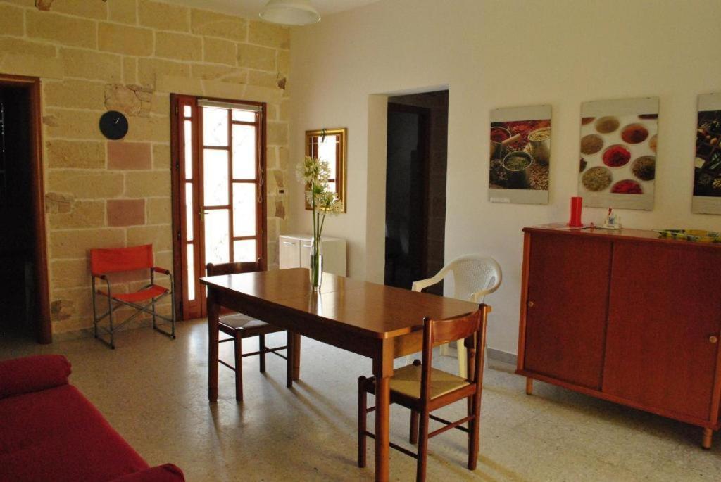 Residenza Del Sole Bed & Breakfast Surbo Eksteriør bilde